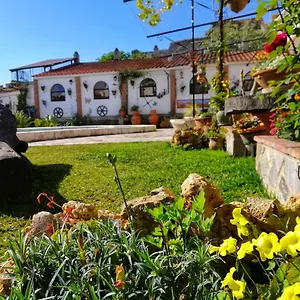 Casa Proyecto Pepe Bravo - Arte De Manos Y Corazón Alozaina